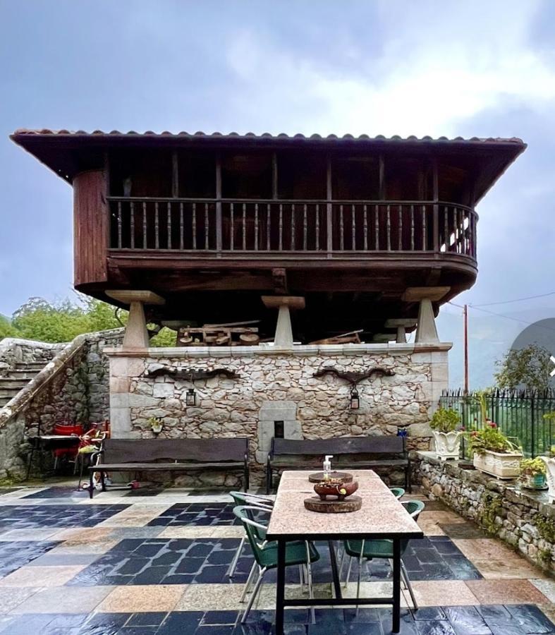 Agroturismo La Casona De Belmonte Ovinana  Eksteriør billede