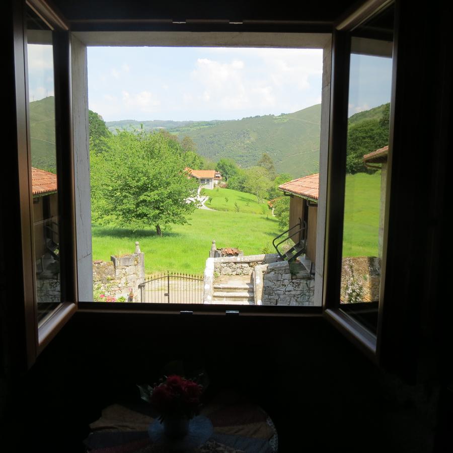 Agroturismo La Casona De Belmonte Ovinana  Eksteriør billede