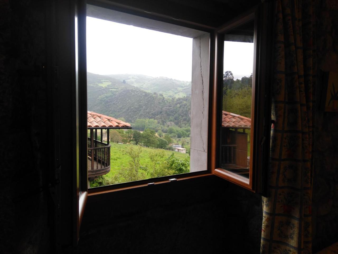 Agroturismo La Casona De Belmonte Ovinana  Eksteriør billede