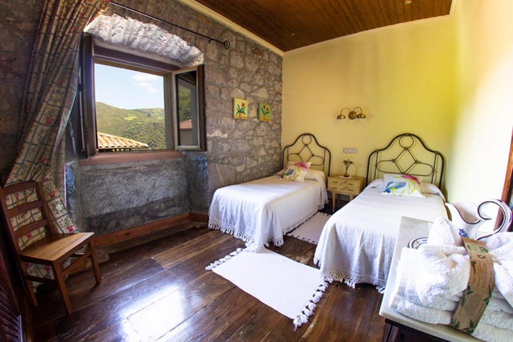 Agroturismo La Casona De Belmonte Ovinana  Eksteriør billede